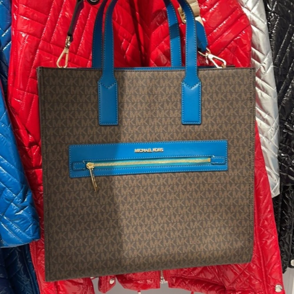 Michael Kors Kenly Large Tote - Picture 10 of 16